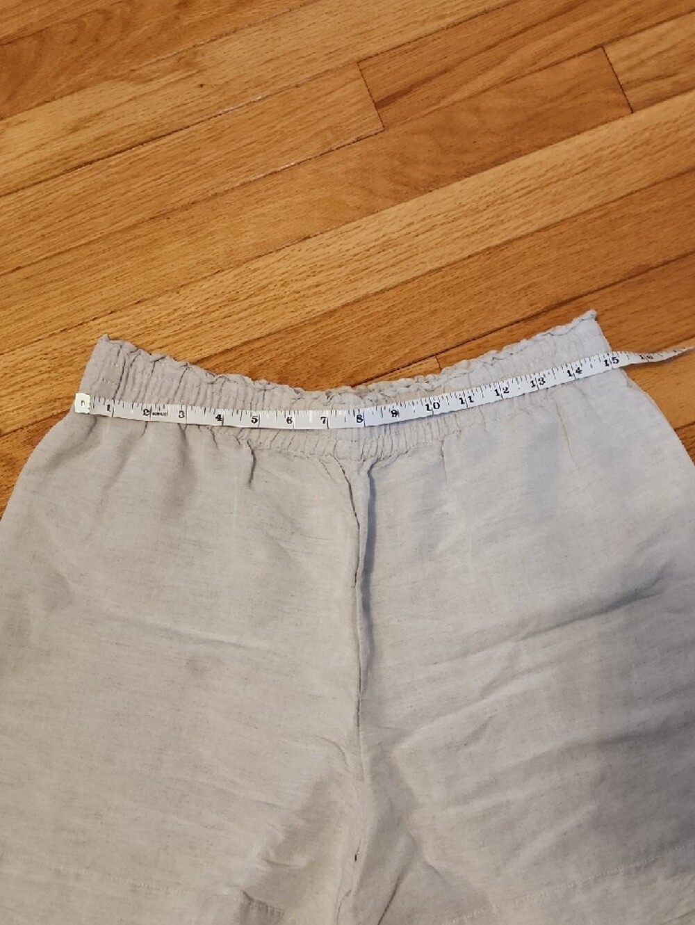 H&M Beige Elastic Waist Linen Blend Shorts - Picture 4 of 6